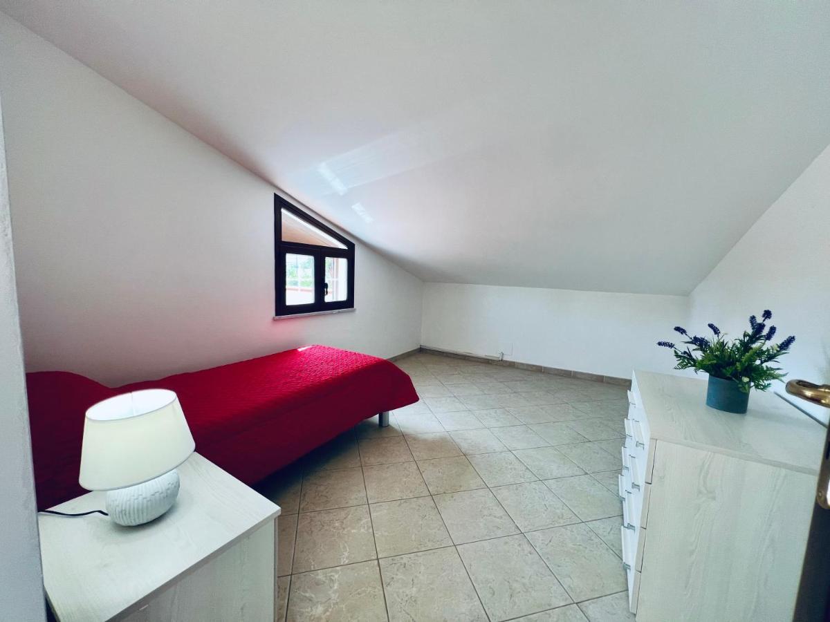 Villa Genova คารินิ ภายนอก รูปภาพ