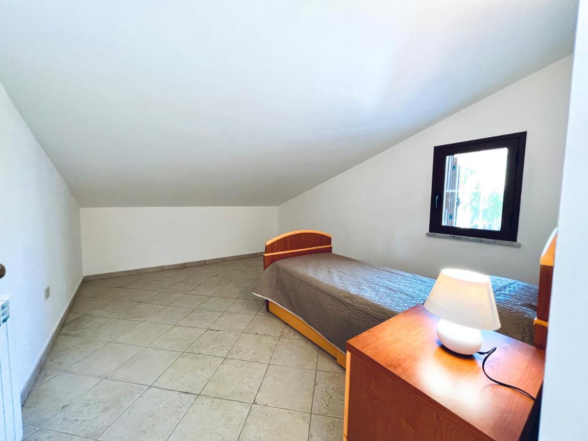 Villa Genova คารินิ ภายนอก รูปภาพ