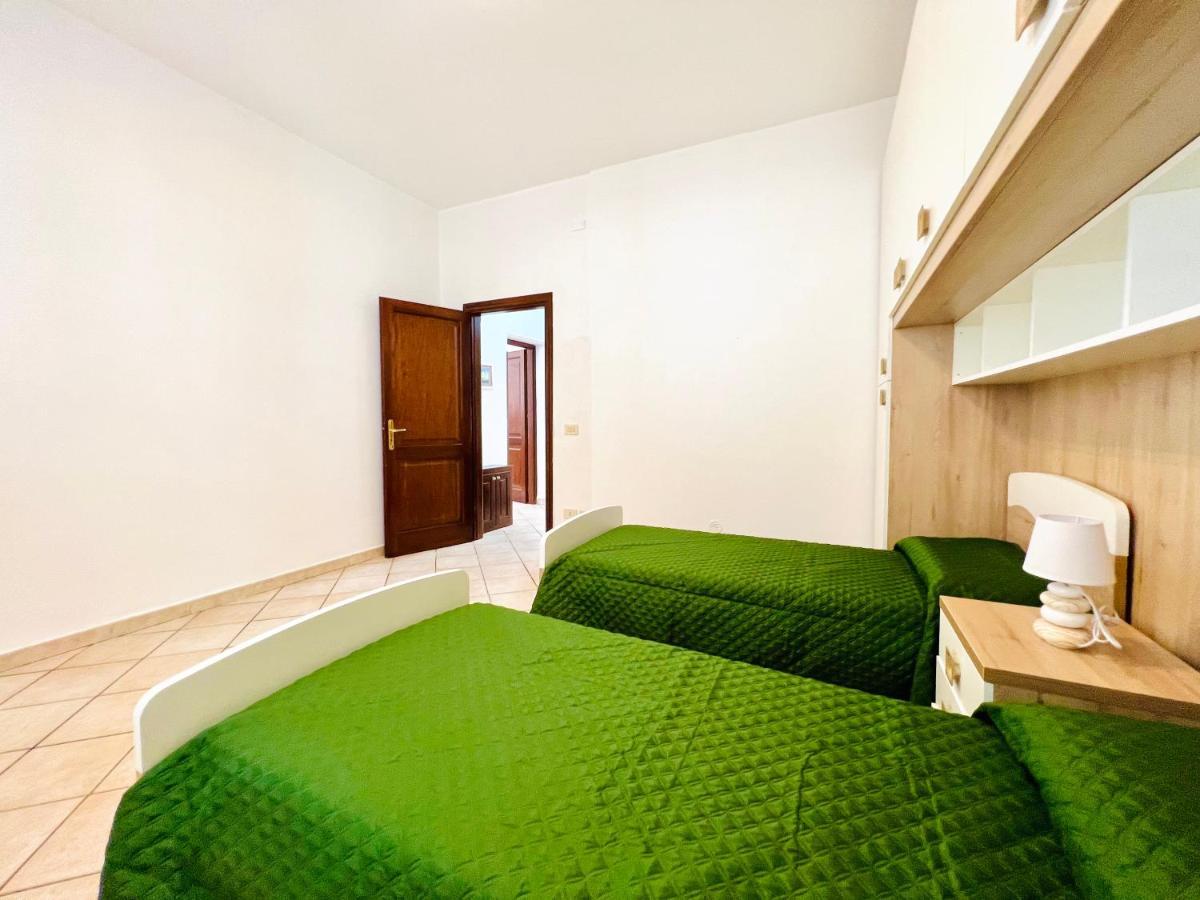 Villa Genova คารินิ ภายนอก รูปภาพ
