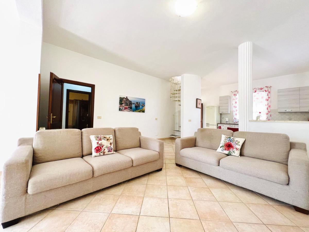 Villa Genova คารินิ ภายนอก รูปภาพ